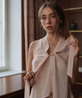 Алина